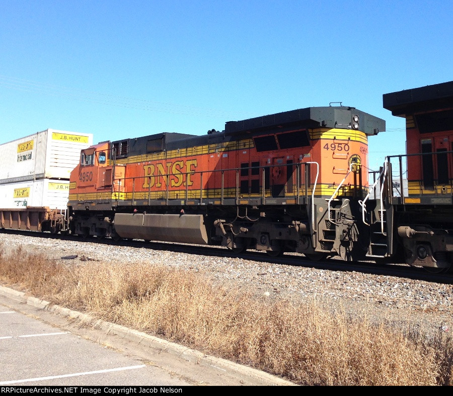 BNSF 4950